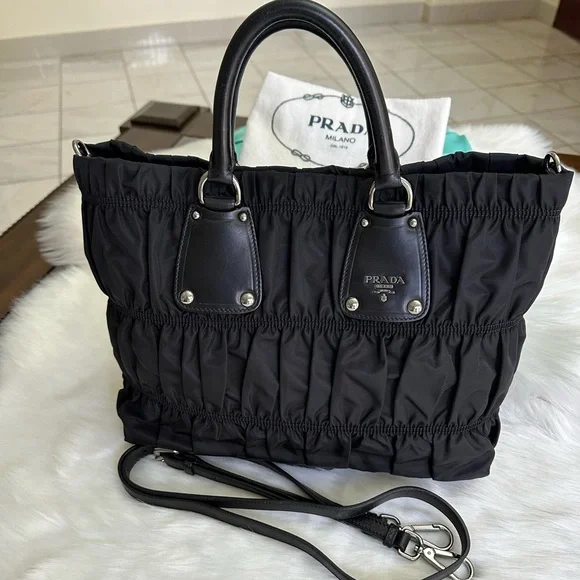 Stunning 2way Black Women's Bag - Picture 1 of 17